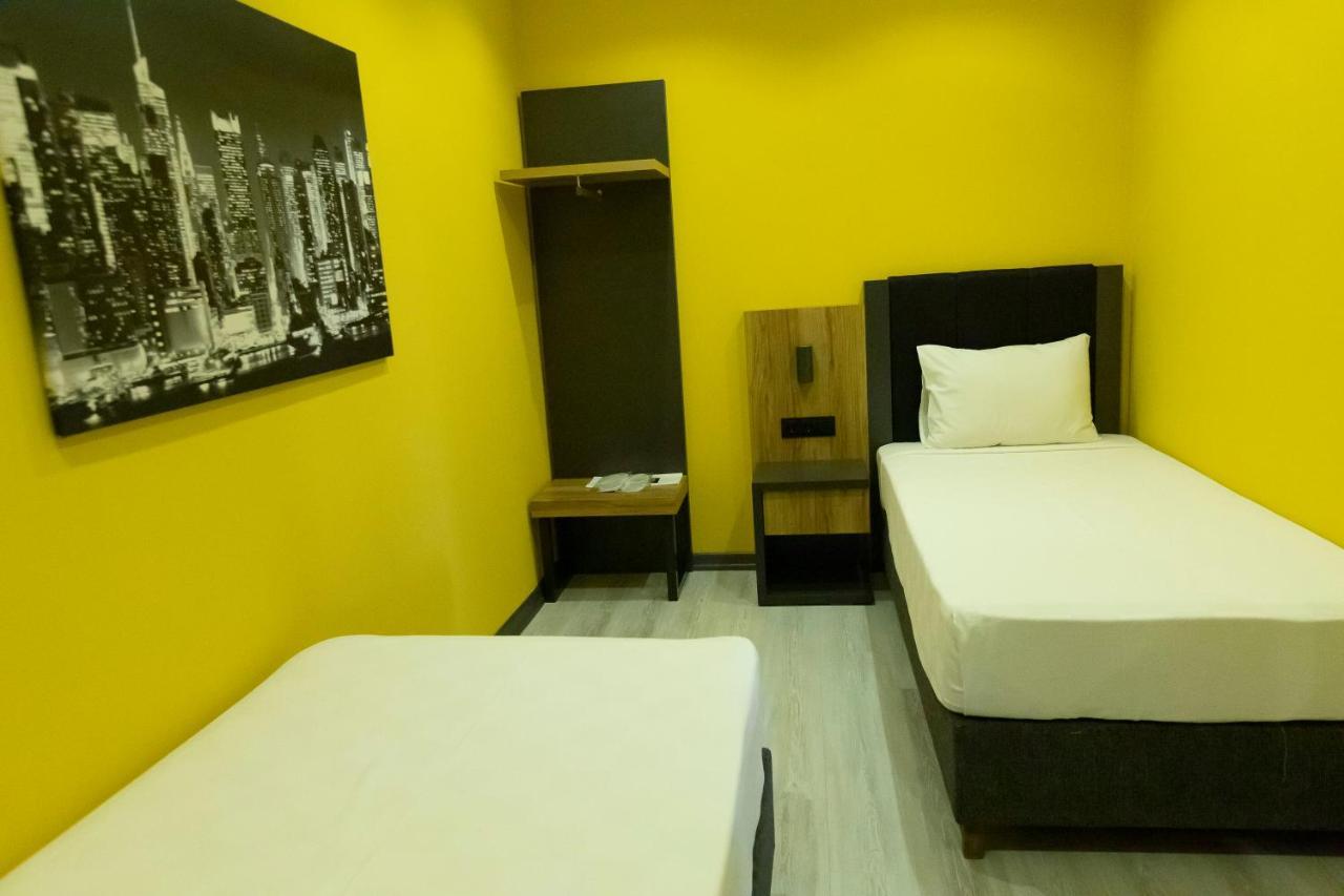 Roy Otel Akcay Bagian luar foto