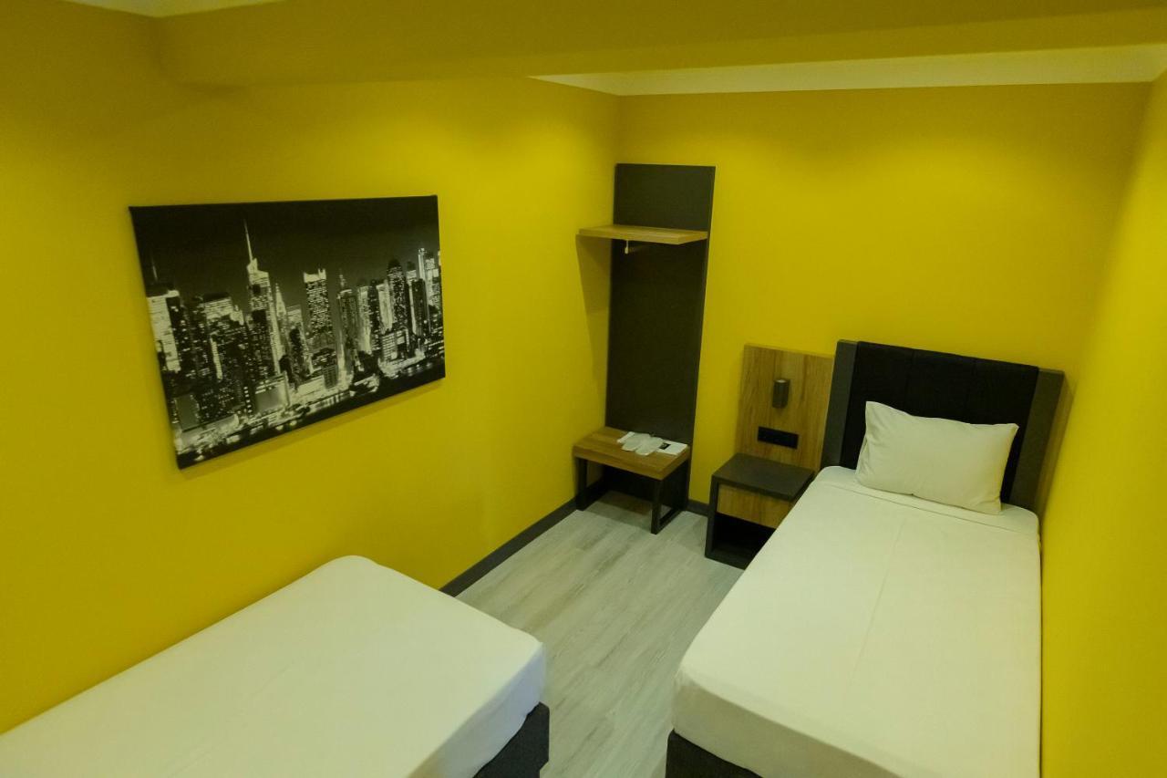 Roy Otel Akcay Bagian luar foto