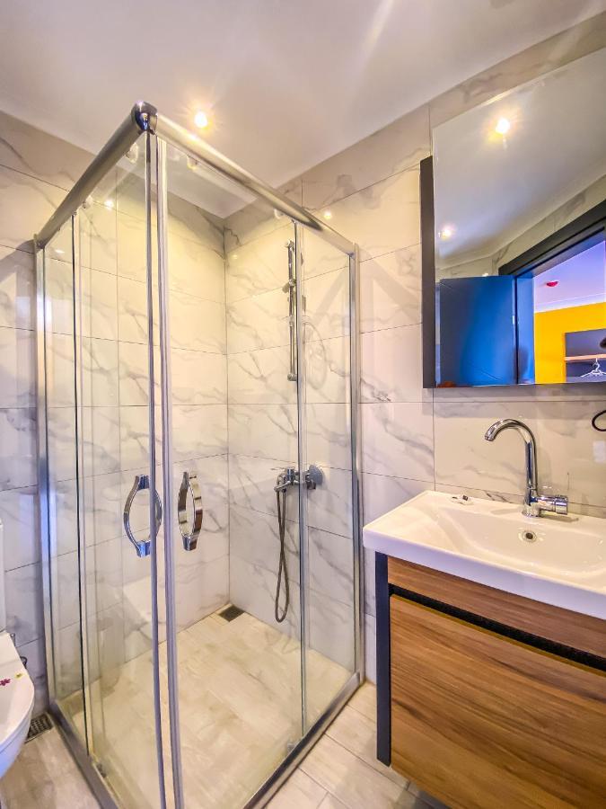 Roy Otel Akcay Bagian luar foto